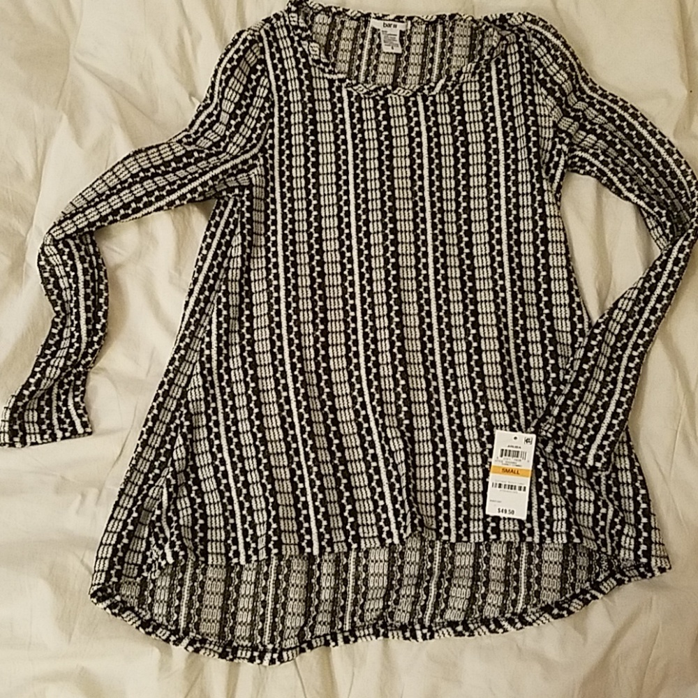 bar III black and white round neck tunic top. NWT